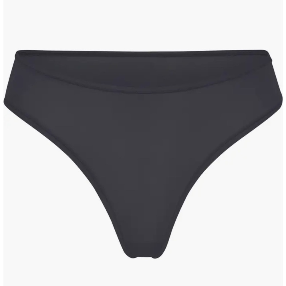 SKIMS Onyx Black Fits Everybody Thong / Large (12-14) /                     NWOT